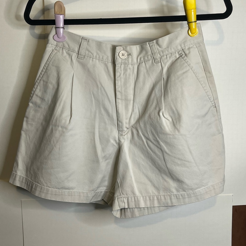 VTG Old Navy Clothing Co. Women's Waist 28 Pleated High-Waist Khaki Shorts